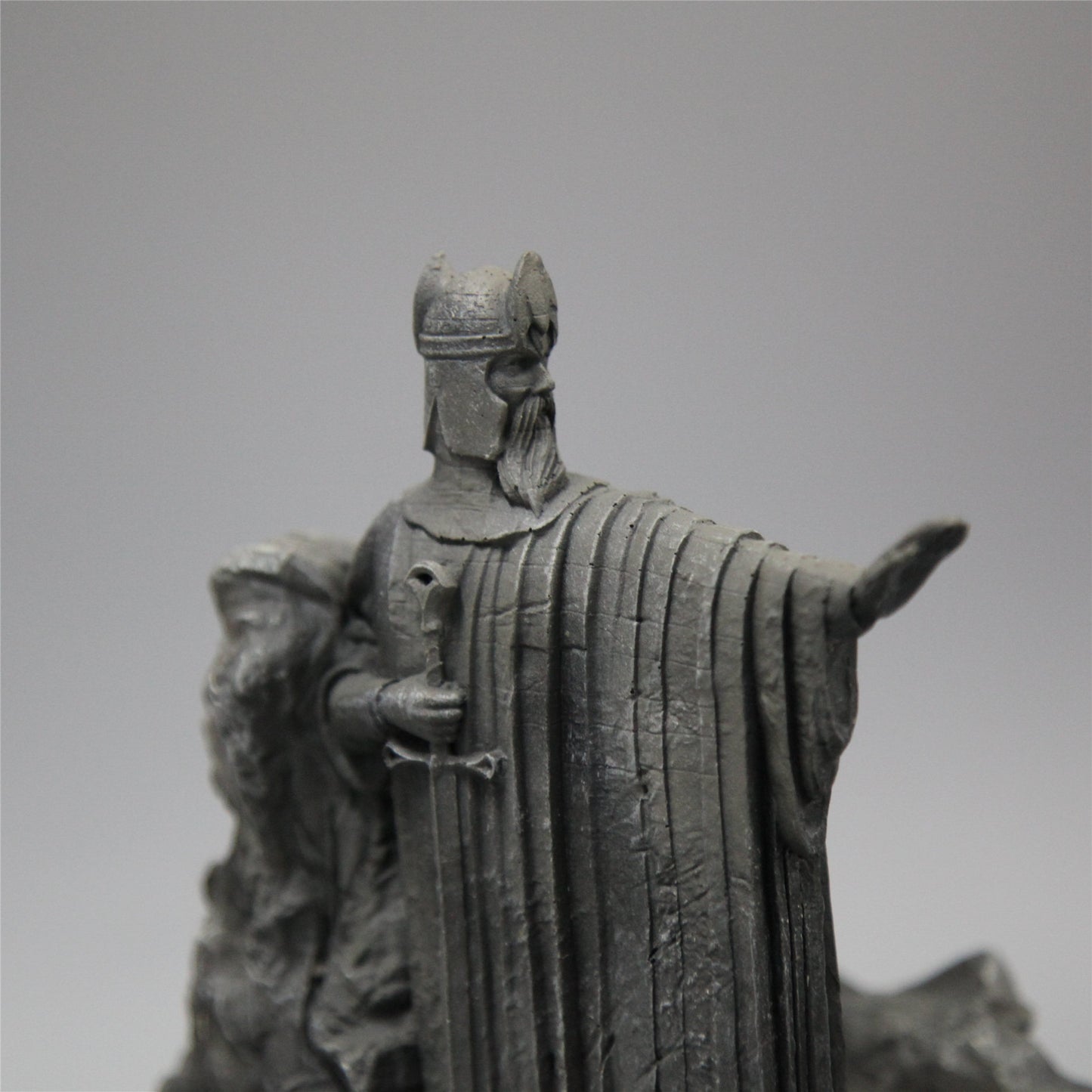 Gates of Argonath Statue Bookend portrait detail