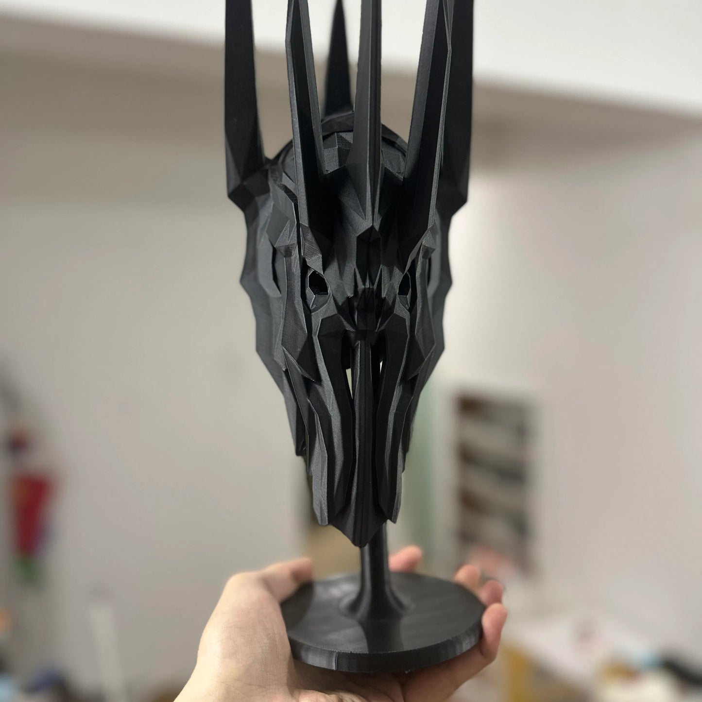 Sauron Helmet Display Statue - Lord of the Rings - product image 05