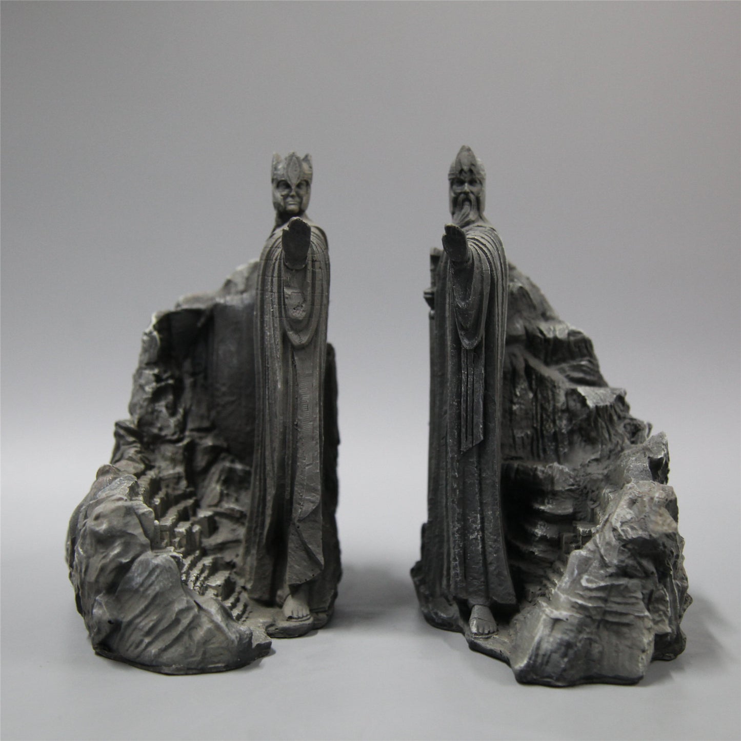 Gates of Argonath Statue Bookend back view